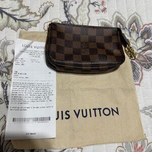 Pre-owned Louis Vuitton Mini Pochette in Damier Ebene - Excellent Condition!